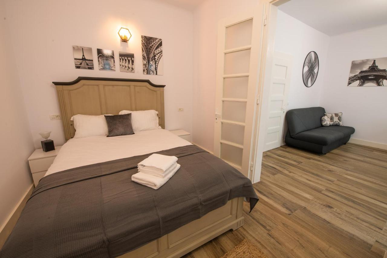 Old Town Suites บราชอฟ ภายนอก รูปภาพ
