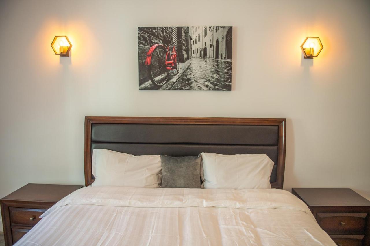 Old Town Suites บราชอฟ ภายนอก รูปภาพ