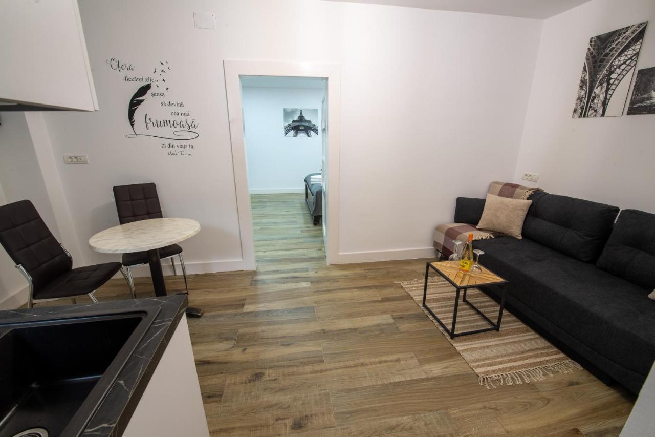Old Town Suites บราชอฟ ภายนอก รูปภาพ