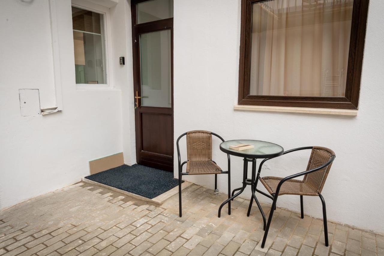 Old Town Suites บราชอฟ ภายนอก รูปภาพ